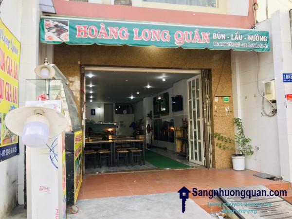 Sang nhanh quán ăn bún cua, lậu, nướng mặt tiền đường Tân Quý, quận Tân Phú.