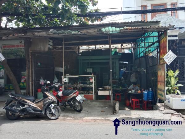 Sang nhượng quán cơm nằm mặt tiền đường Huỳnh Văn Nghệ, Phường 15, quận Tân Bình.
