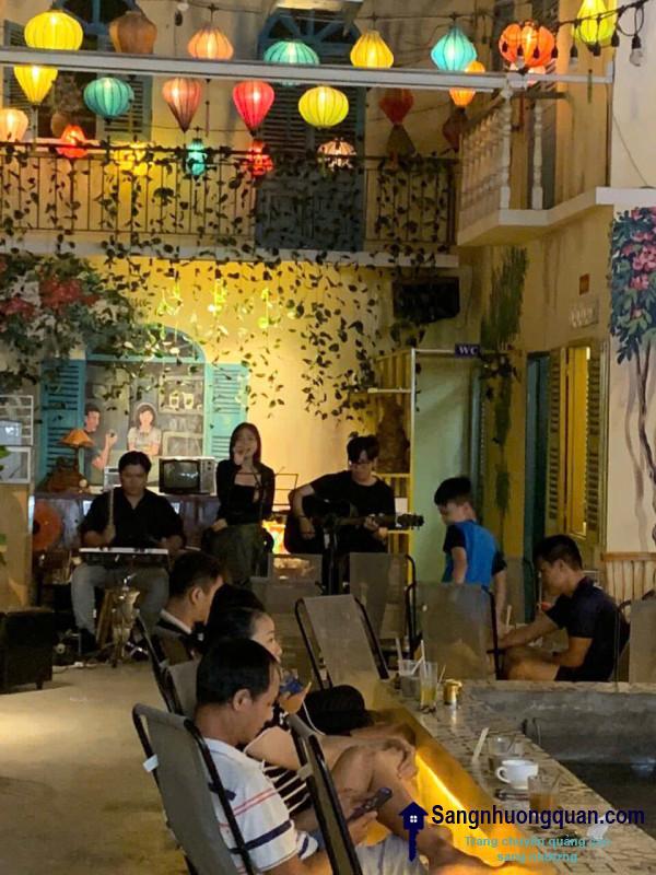 Sang quán cafe