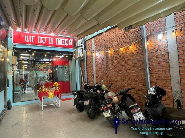 Sang Nhượng Quán Mì Bò Ở Trung Tâm Quận 7