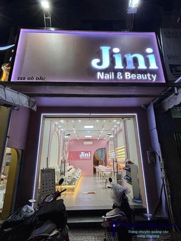Cần Sang Nhượng Tiệm Nail Ở Quận Tân Phú