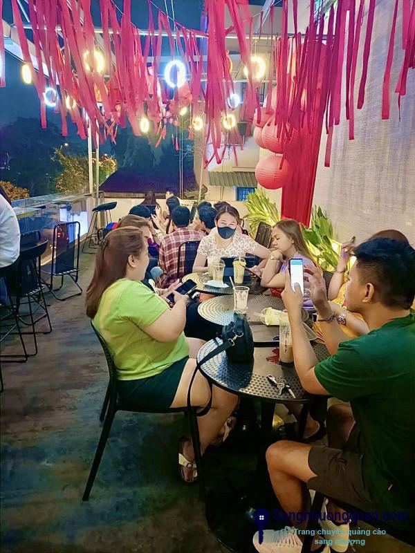 Sang quán cafe