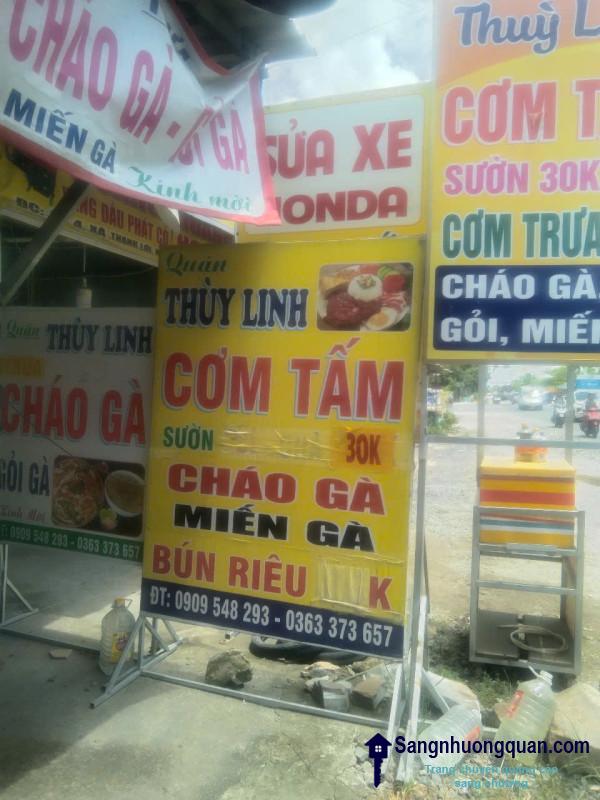 Sang quán cơm