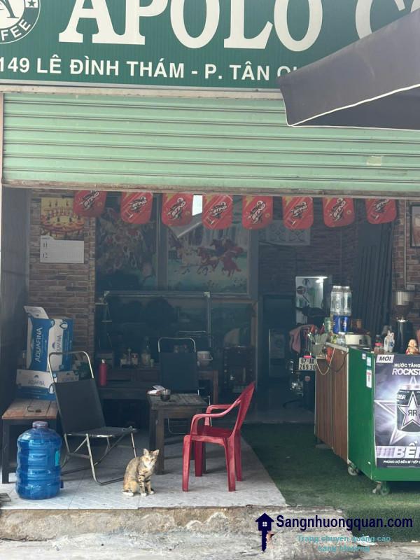 Sang quán cafe