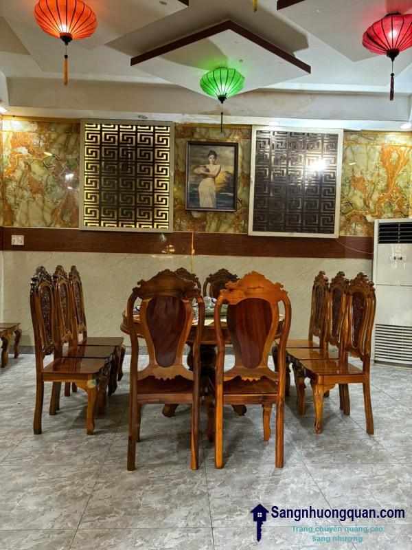 Sang nhà hàng