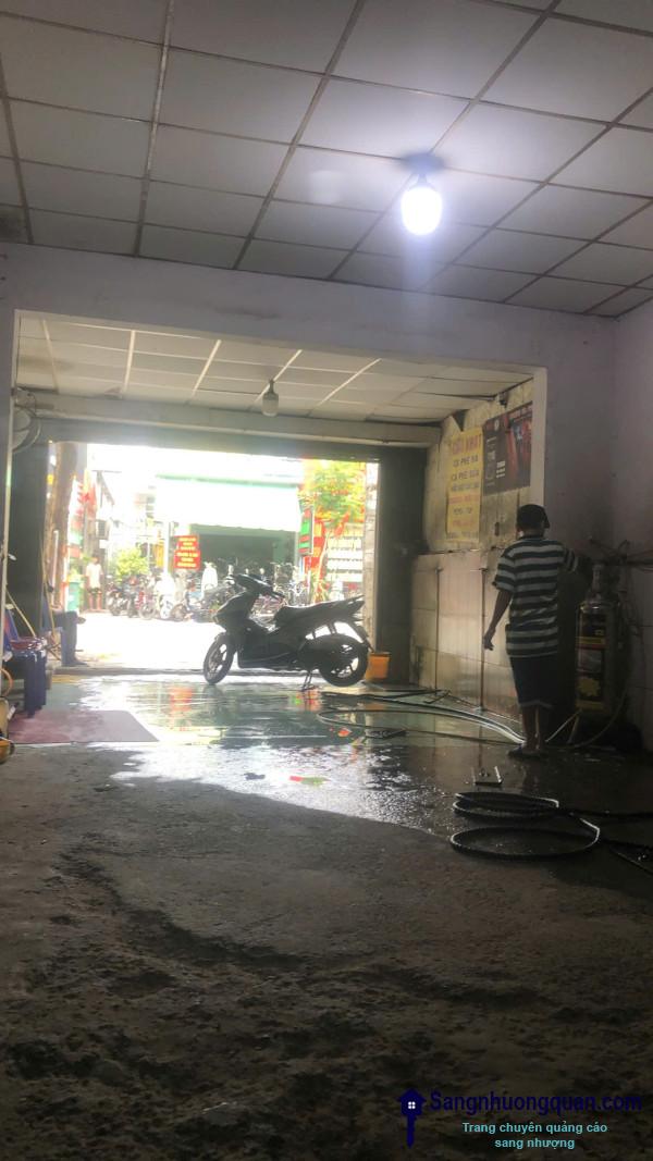 Sang tiệm rửa - sửa xe