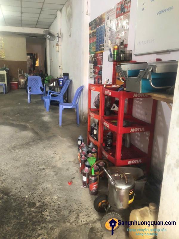 Sang tiệm rửa - sửa xe