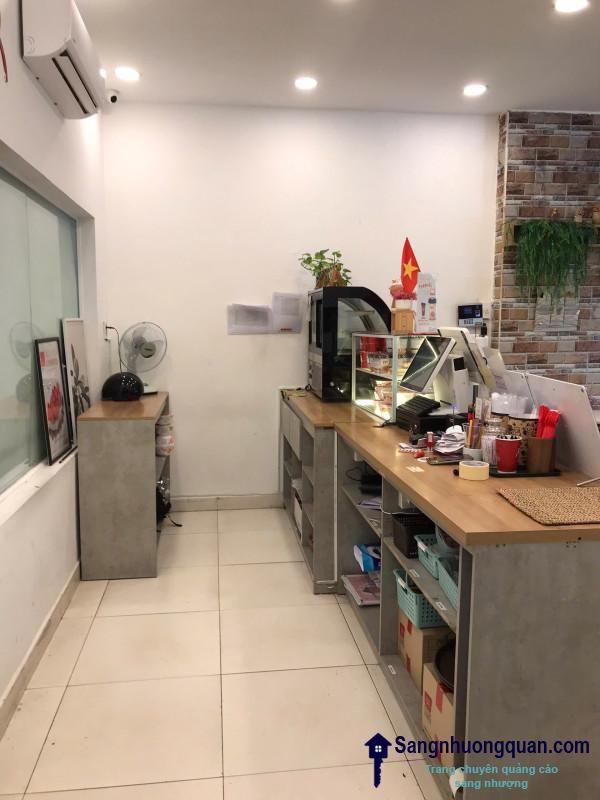 Sang quán cafe