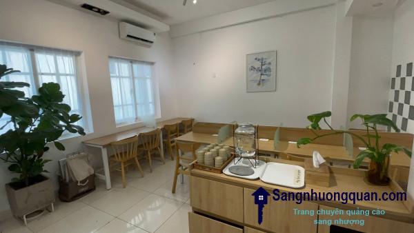 Sang quán cafe