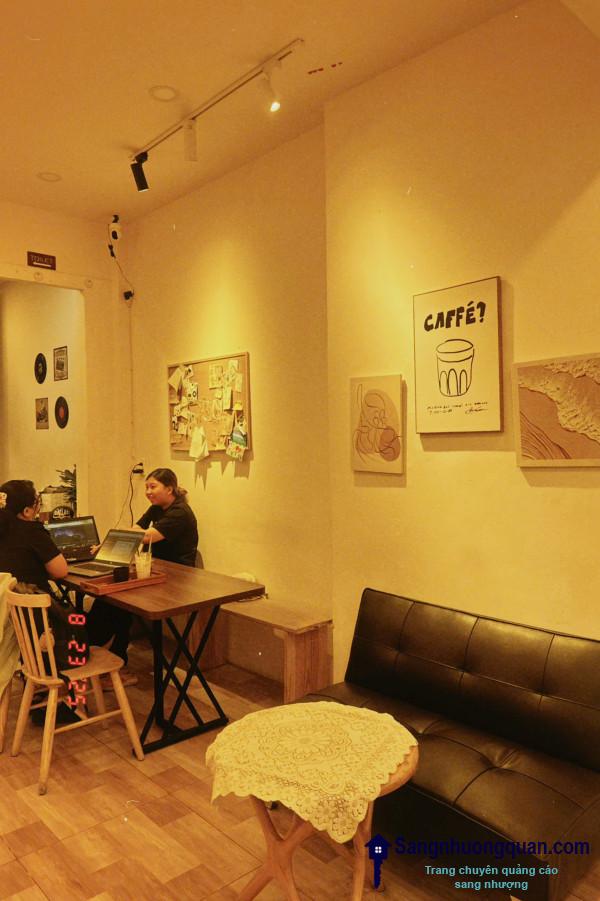 Sang quán cafe