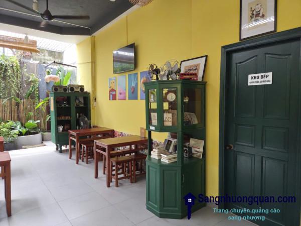 Sang quán cafe
