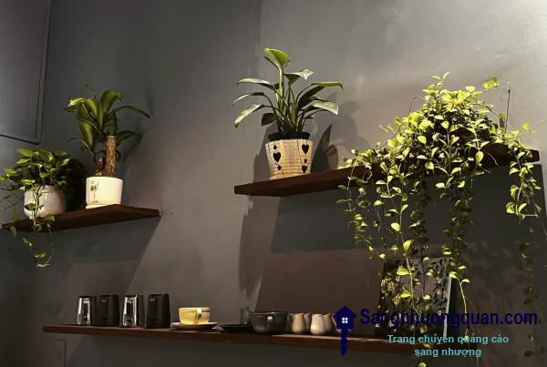 Sang quán cafe