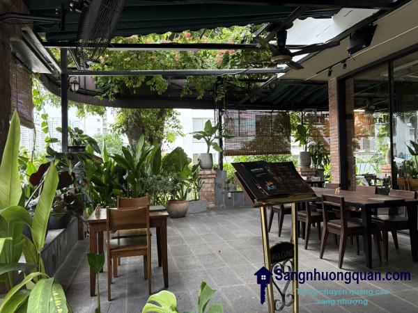 Sang nhà hàng Sang nhà hàng