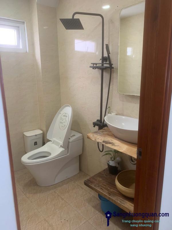 Sang tiệm tóc - nail