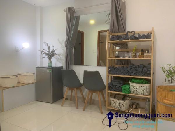 Sang tiệm tóc - nail