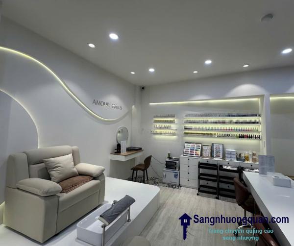 Sang tiệm tóc - nail