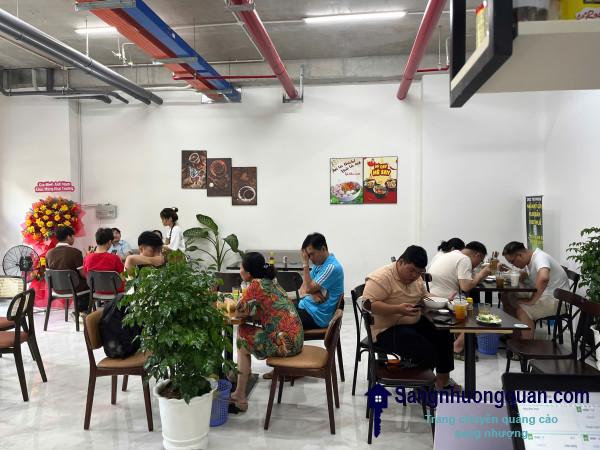 Sang quán cafe
