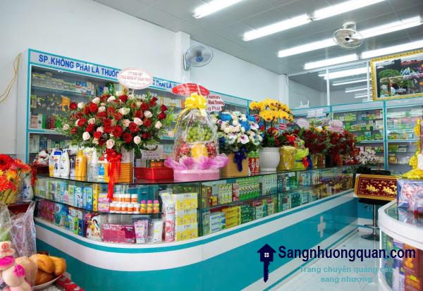 Sang nhà thuốc tây