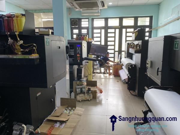 Sang Nhượng Xưởng In & Khách Hàng Tại Tân Bình