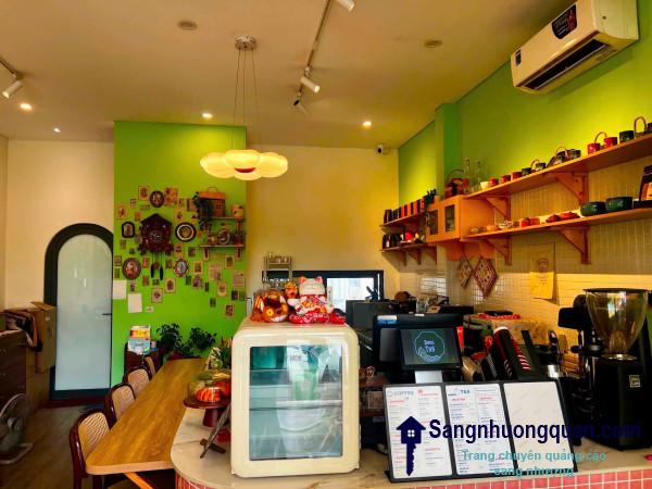 Sang quán cafe