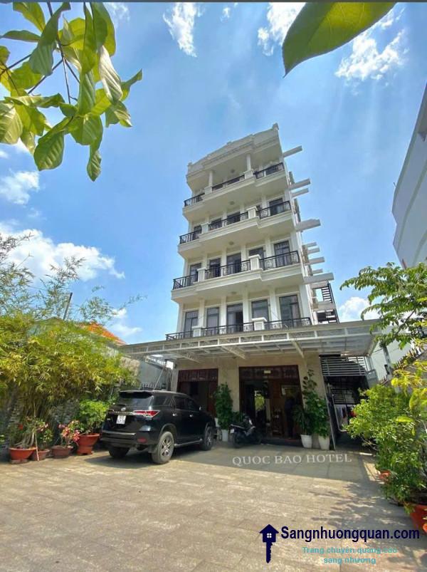 Sang khách sạn
