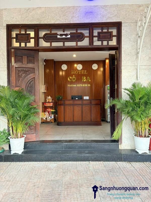 Sang khách sạn